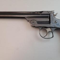 Pistolet Smith & Wesson, calibre 22 LR, canon 8 pouces