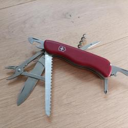 Vends couteau suisse Victorinox® 10 fonctions