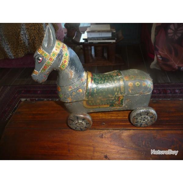 vintage - cheval en bois peint  roulettes  - Inde - boite  pices