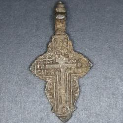 Russie orthodoxe : Croix de baptême - de fouille (circa 1700s-1800s)