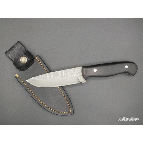 Couteau artisanal franais acier carbone forg et son fourreau