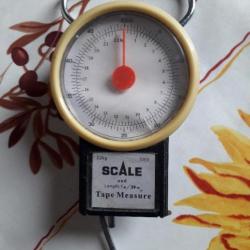 1 peson SCALE TAPE MEASURE - 22 kgs -