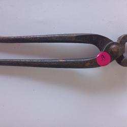 Ancienne pince coupante BOST  long 22 cm