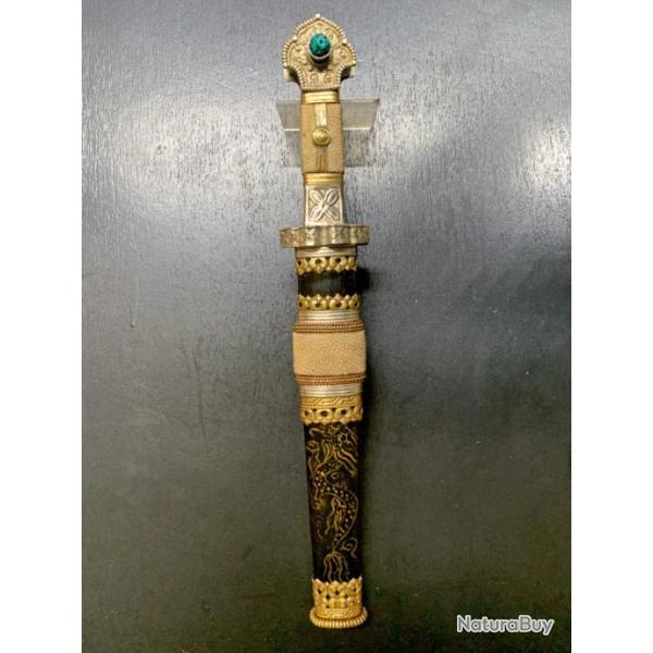 COUTEAU TRADITIONNEL TIBETAIN DES ANNEES 1930/40, FINEMENT ET ENTIEREMENT DECORE