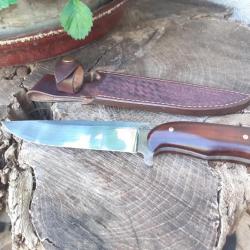Superbe et solide  couteau forgé par Julien Pitaud manche  en bois de fer
