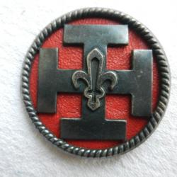 insigne  badge de scout pour beret avec son cuir