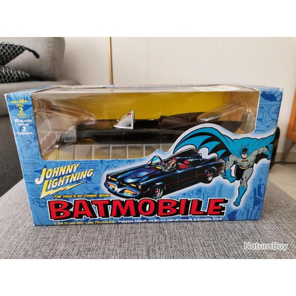 Maquette Batmobile 1960 1/24me Johnny Lightning 6904 neuve