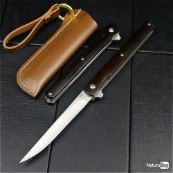 Couteau de Chasse Pliant Acier Tranchant M390 Lame de 9.2 cm Manche Marron Haut de Gamme avec Étui