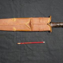 Ancienne épée courte Salampasu, avec son fourreau, RP Congo