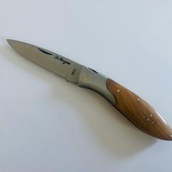 Couteau de poche  Drop avec manche en bois teck 10 cm .