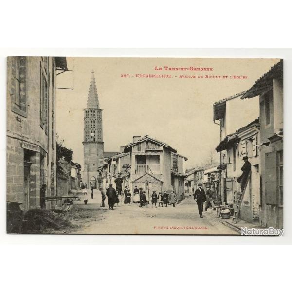 Carte postale ancienne - NEGREPELISSE (82) - Avenue de Bioule et l'Eglise (Rue du Presbytre)