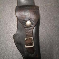 Holster Etui cuir noir  de ceinture pour petit pistolet cal 7,65mm