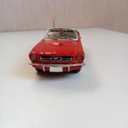 voiture mignature Ford mustang 1964 solido 1/43