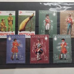 Lot 7 timbres soldats Antigua.