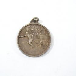 Médaille sapeur pompiers ancienne argent ou métal argenté ?
