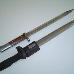 Superbe baionnette tchèque VZ 24 mauser complête gousset fourreau régimentée
