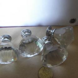 4 boutons de commode, poignées en cristal