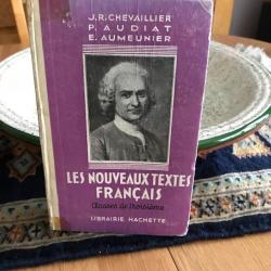 livre ancien les nouveaux textes Français  Chevaillier Hachette 1951