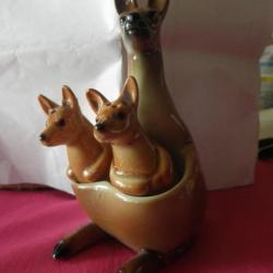 vintage ceramique allemagne de l'ouest  sel et poivre kangourou et joeys