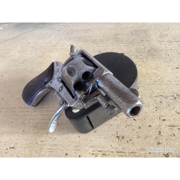 revolver de type bull - percussion centrale calibre 320 (GB court 8.13 mm) - Lige fin XIXme sicle