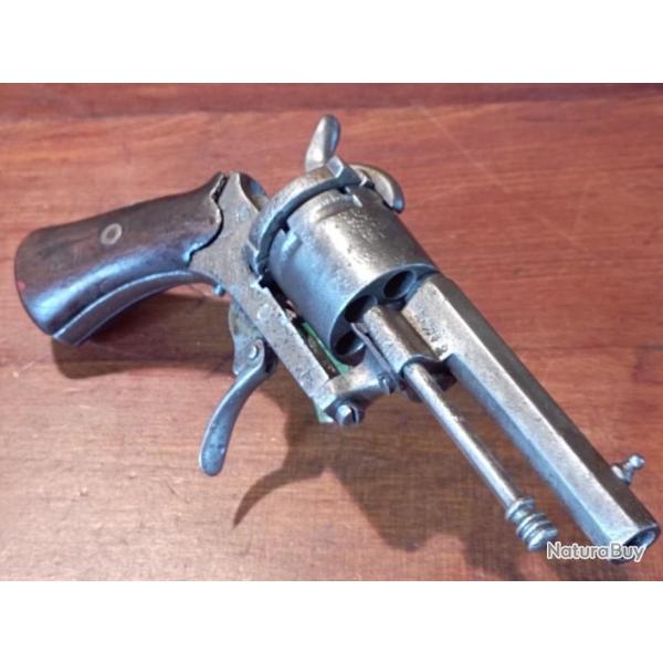 Revolver Ligeois  broche en 7mn.