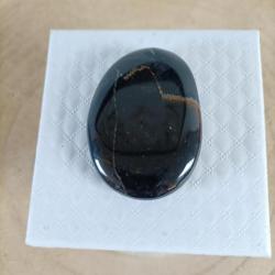 Galet Obsidienne Dimension 5 cm sur 3,50 cm Provenance : Etats Unis
