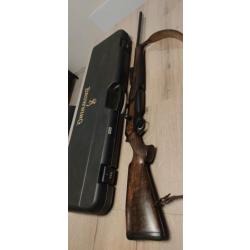 Browning Maral calibre 300 win mag avec point rouge reflex Kyte optics k1.