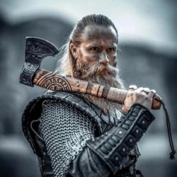 Hache de Combat Gravé Viking Forgée Ragnar Hachette Acier au Carbone Scandinave Cadeau Homme