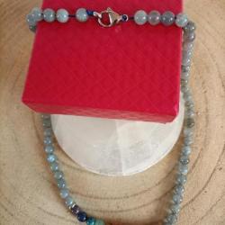 Collier Labradorite et 7 chakras perles 6 mm  Dimension : 46 cm ( Promo de Noel )