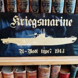 Bloc de pierre noire gravée Kriegsmarine U Boot