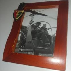 Cadre photo Général Massu années 60, forces françaises en Allemagne, helicoptere Bell.