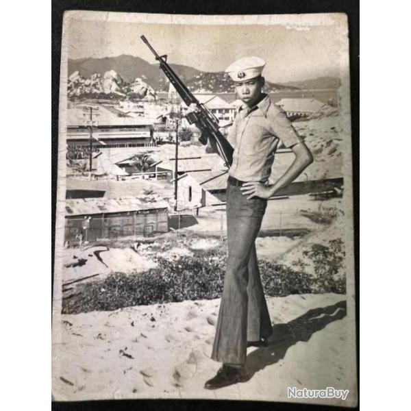 Photo originale soldat ARVN et son M16