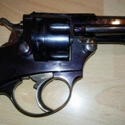 Superbe revolver d'ordonnance 1874
