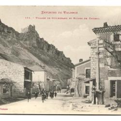 Carte postale ancienne - Village de Guilherand et Ruines de Crussol (07)
