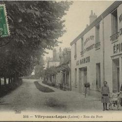 Carte postale ancienne - Vitry-aux-Loges (45) Quai Aristide Briand ancienne Rue du Port