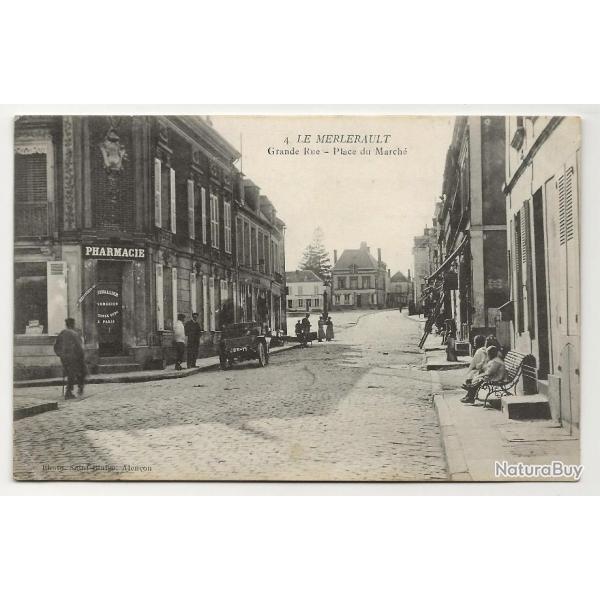 Carte Postale Ancienne - LE MERLERAULT (61) - Grande Rue - Place du March  (pharmacie)