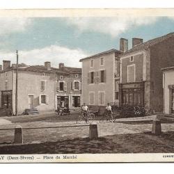 Carte postale ancienne - THENEZAY (79) - Place du Marché