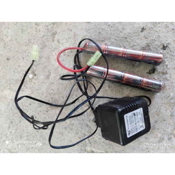 Batterie NI-MH 1600mAh plus chargeur.