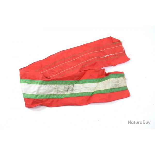 Ancien ruban / drapeau / brassard rouge vert blanc (Italien ?) WW1 ? WW2 ? militaire ? Civile ?