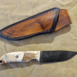 Couteau Hilmar modèle unique lame damas manche ivoire et molaire de mammouth