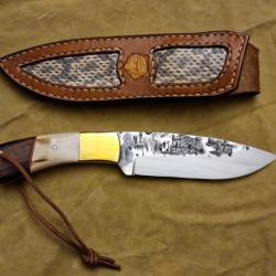 Couteau Hilmar modèle unique lame acier carbone martelé manche ivoire de mammouth et bois de fer