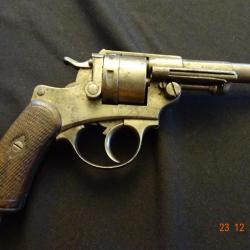 Bon revolver d'ordonnance 1873 monomatricule  apte au tir