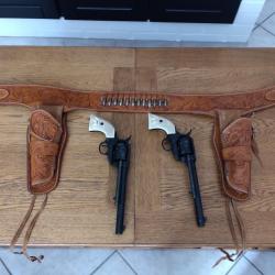 Double holster Western avec 2 colts peacemaker