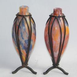 Paire vases verre soufflé monture fer forgé