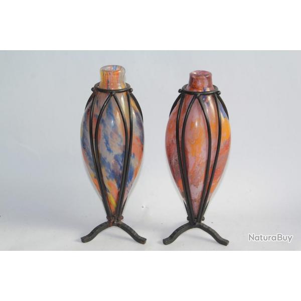 Paire vases verre souffl monture fer forg