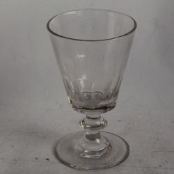 Ancien verre à absinthe