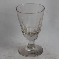 Ancien verre à absinthe