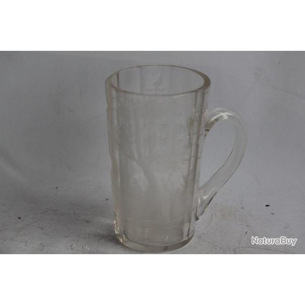 Verre de cure Marienbad sanglier Rpublique tchque