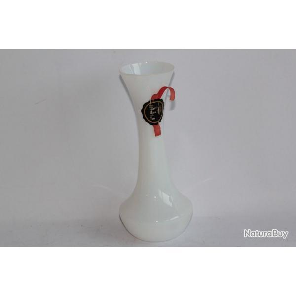SEVRES Vase en cristal opalescent