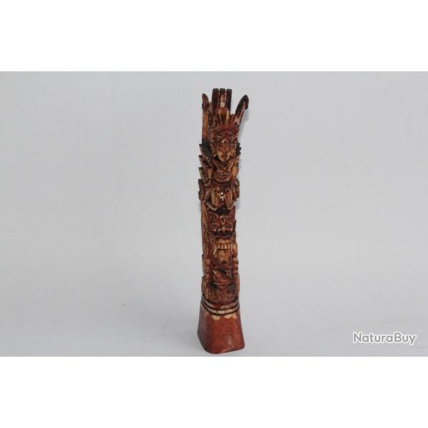 Sculpture os Bali Indonsie divinit balinaise